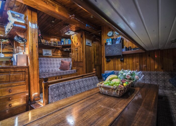 Rhea_s saloon looking forward and to port