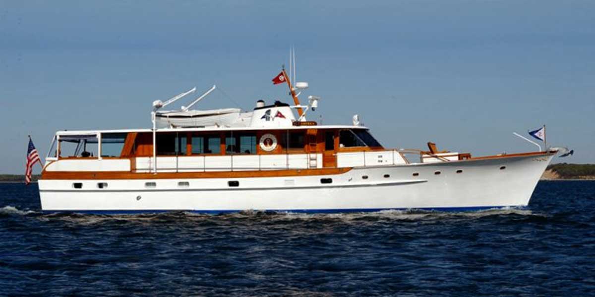 Classic Motor Yacht America