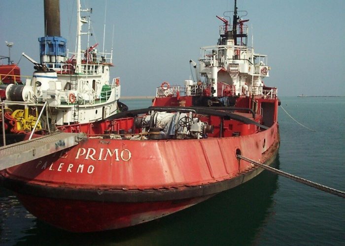 Classic Motor Yacht Ariete Primo Before Refit