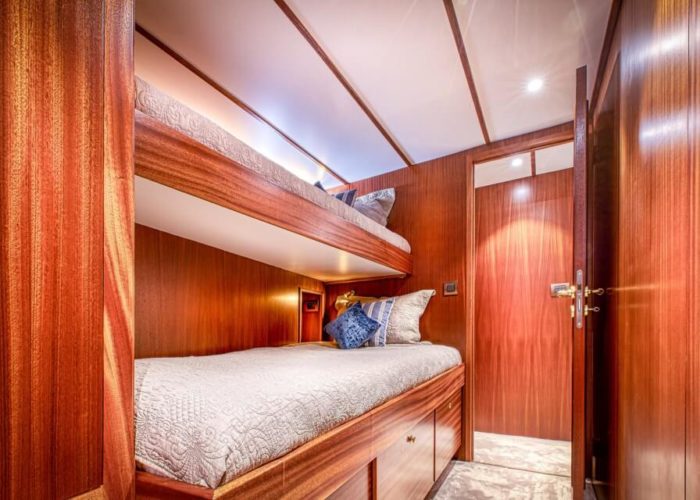 Classic Motor Yacht Chantella Cabin