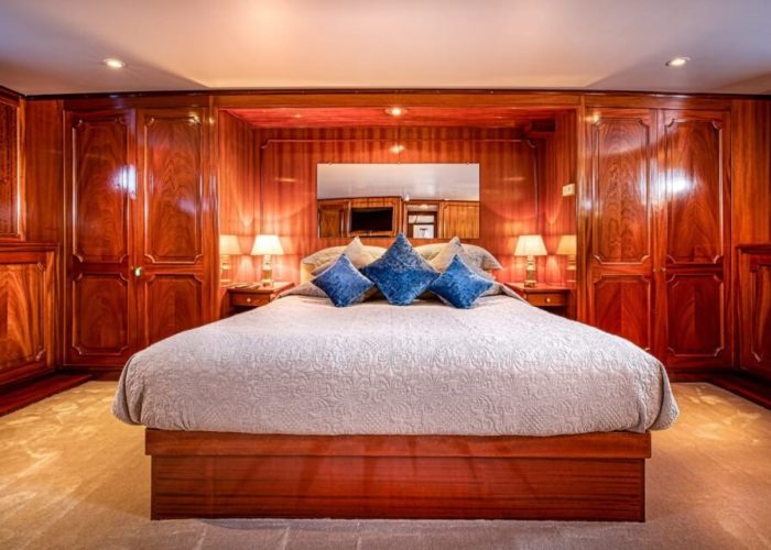 Classic Motor Yacht Chantella Master Cabin