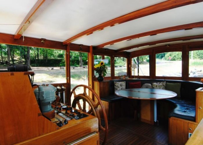 Classic Motor Yacht The Randle Wheel House Saloon