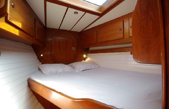 Classic Sailing Yacht Bernic II Cabin