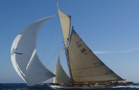 Classic Sailing Yacht Moonbeam III Under Sail