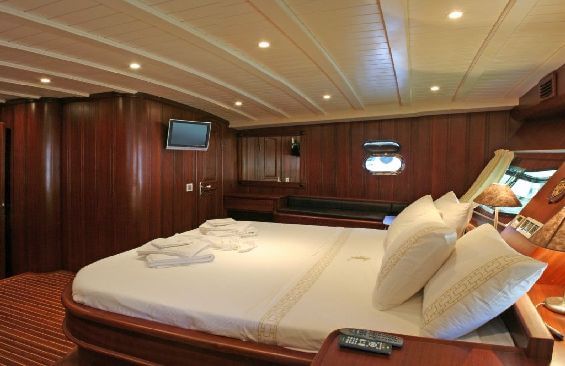 Classic Sailing Yacht Princess Karia II Cabin