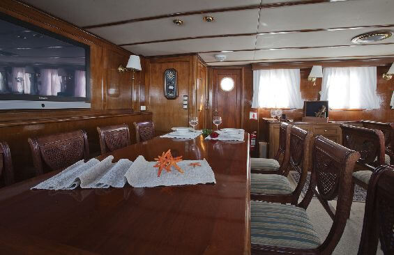 Classic Sailing Yacht Southern Cross Dining Table