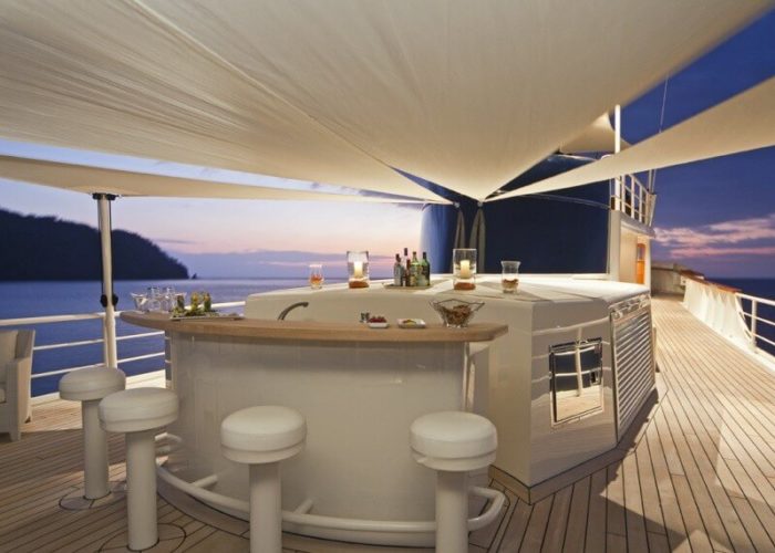 Expedition Vessel Seawolf Deck Bar