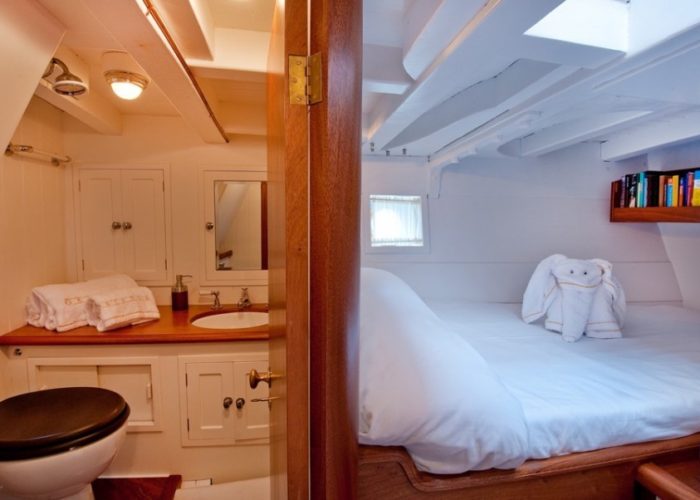sailing yacht Orianda bathroom and cabin