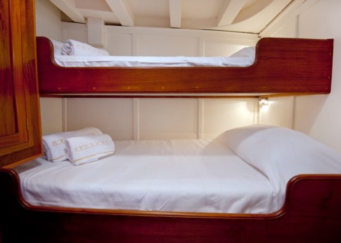 sailing yacht Orianda twin cabin