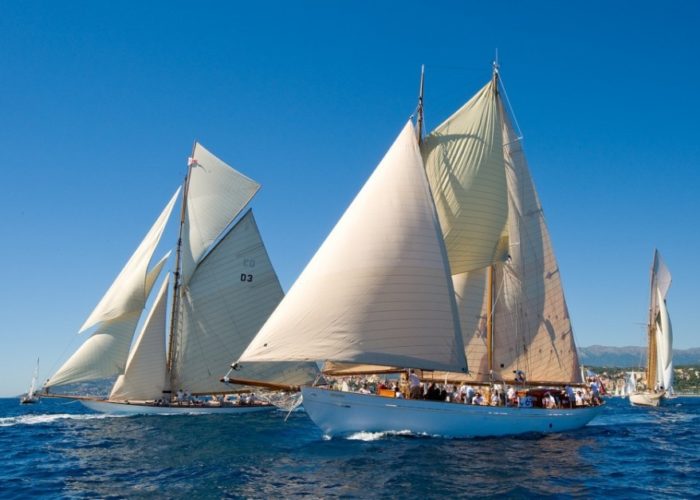 sailing yacht Orianda under sail