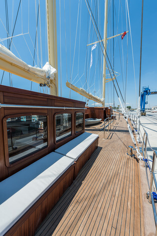 Classic Sailing Yacht Chronos Deck