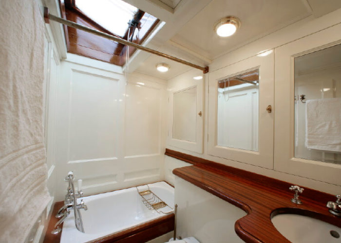 Classic Sailing Yacht Javelin Bathroom