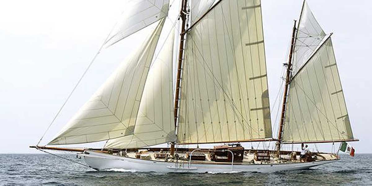 Classic Sailing Yacht Javelin