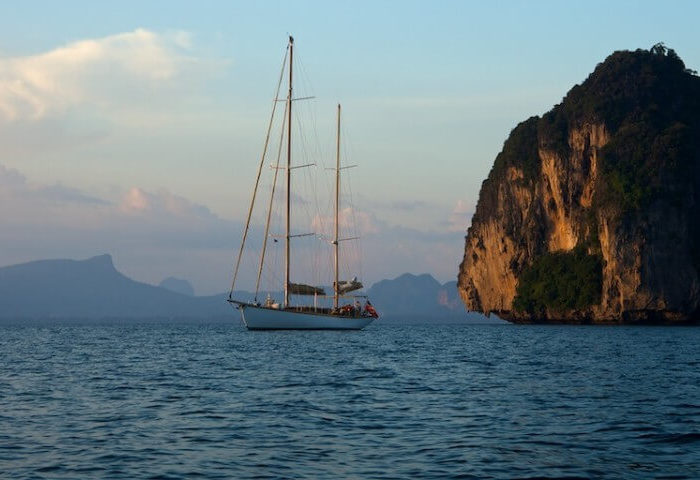 Classic Sailing Yacht Aventure Motoring