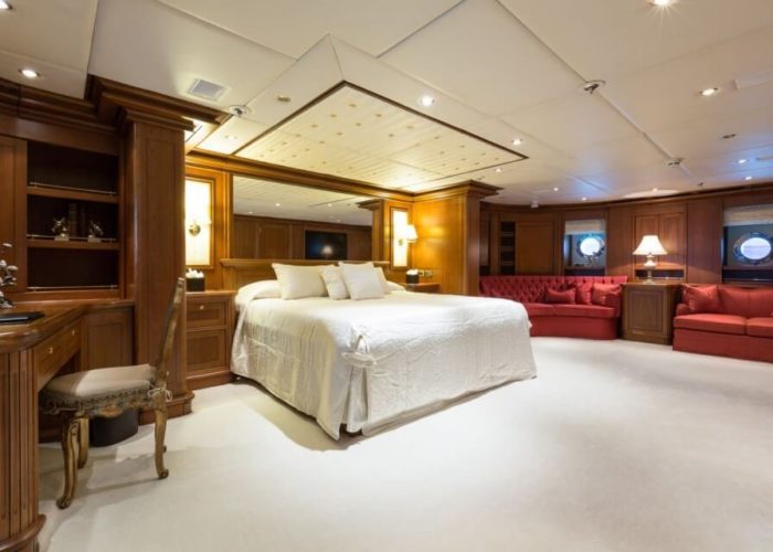 Classic Sailing Yacht Montigne Master Cabin