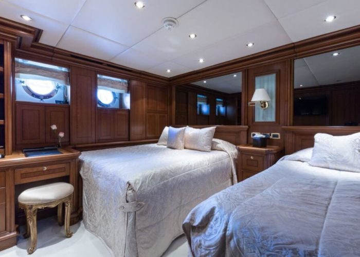 Classic Sailing Yacht Montigne Twin Cabin