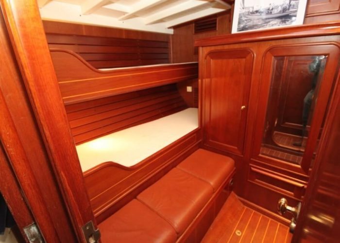 Classic Sailing Yacht Ivanhoe Starboard Cabin