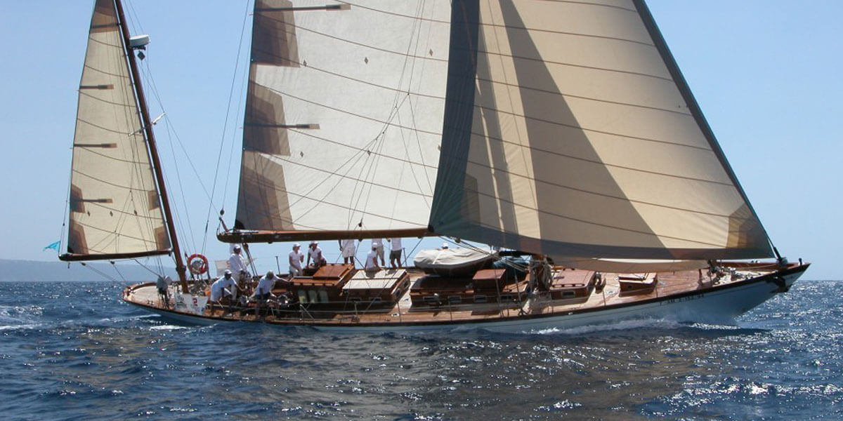 Classic Sailing Yacht Ivanhoe Under Sail
