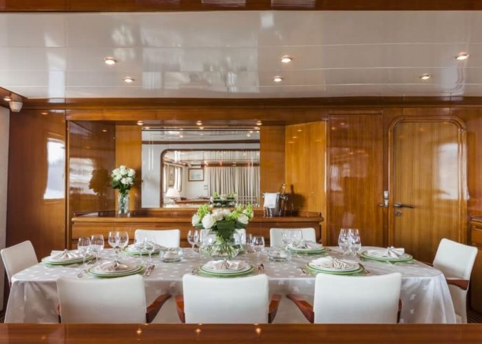 Classic Motor Yacht South Paw C Inside Dining