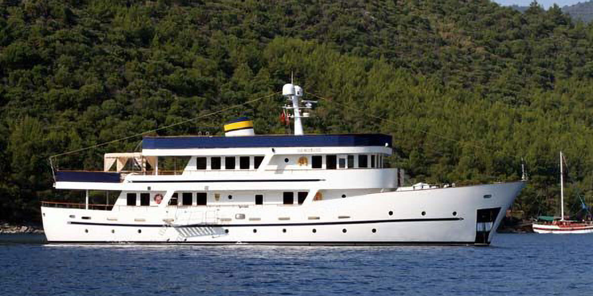 Classic Motor Yacht Donna Del Mare