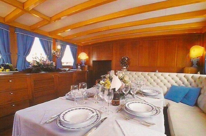 Classic Sailing Yacht Black Swan Main Saloon