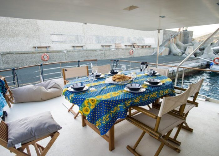 Classic Motor Yacht Bayview Aft Deck