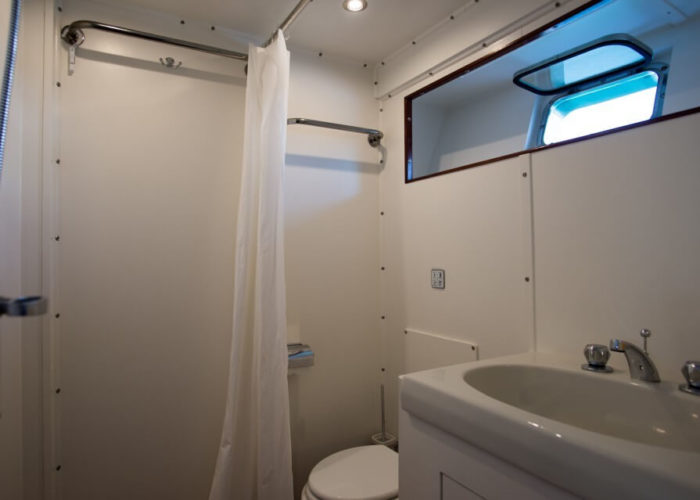 Classic Motor Yacht Bayview Head