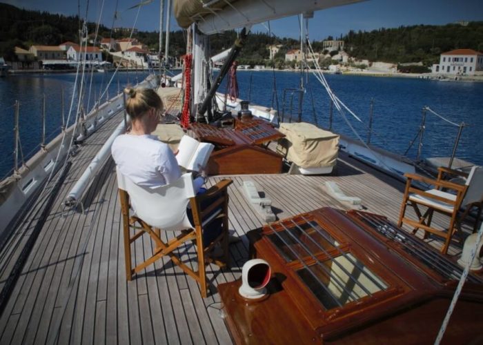 Classic Sailing Yacht Windweaver of Pennington Foredeck
