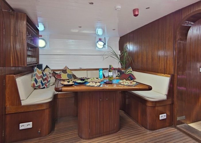 Classic Motor Sailor Yacht Truelove Dining