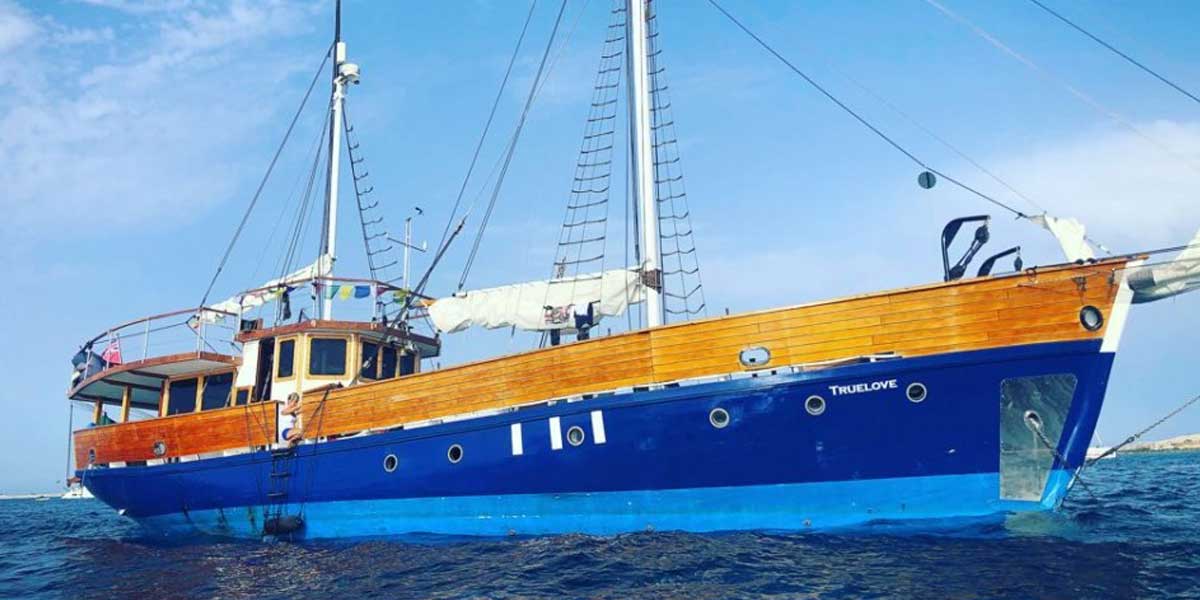 Classic Motor Sailor Yacht Truelove