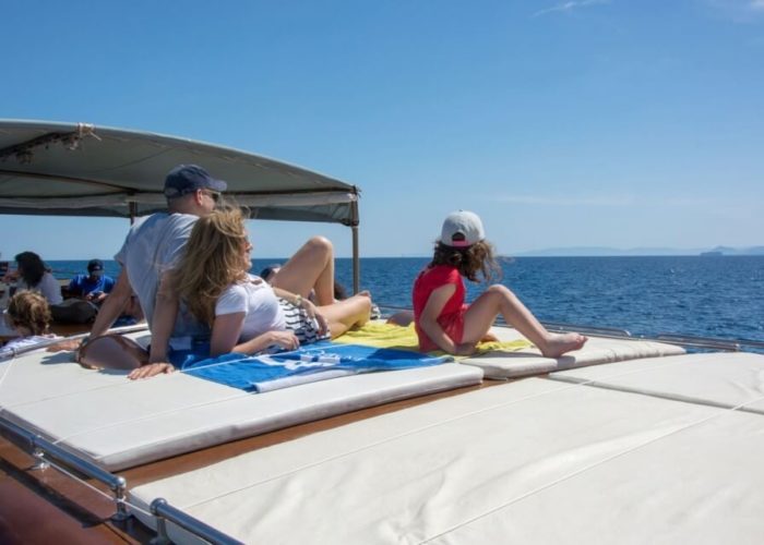Classic Motor Yacht Amanda Sun Matresses
