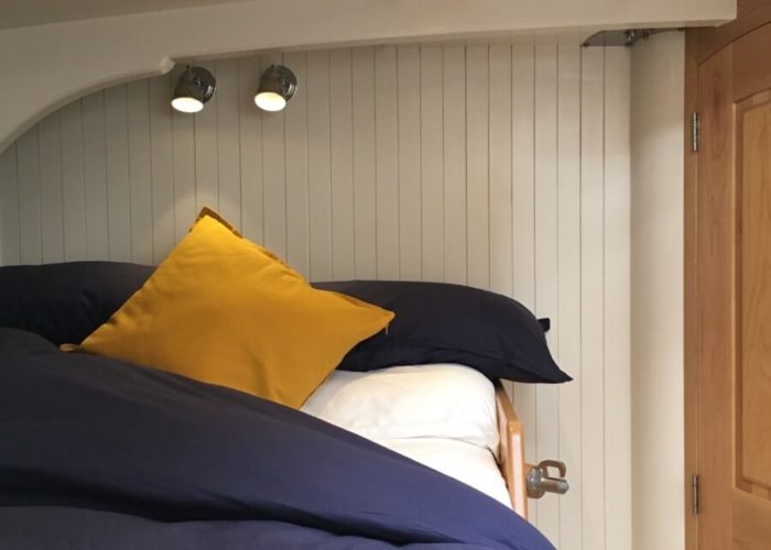 Classic Yacht Helena Double Bed