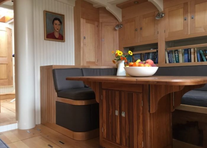 Classic Yacht Helena Saloon