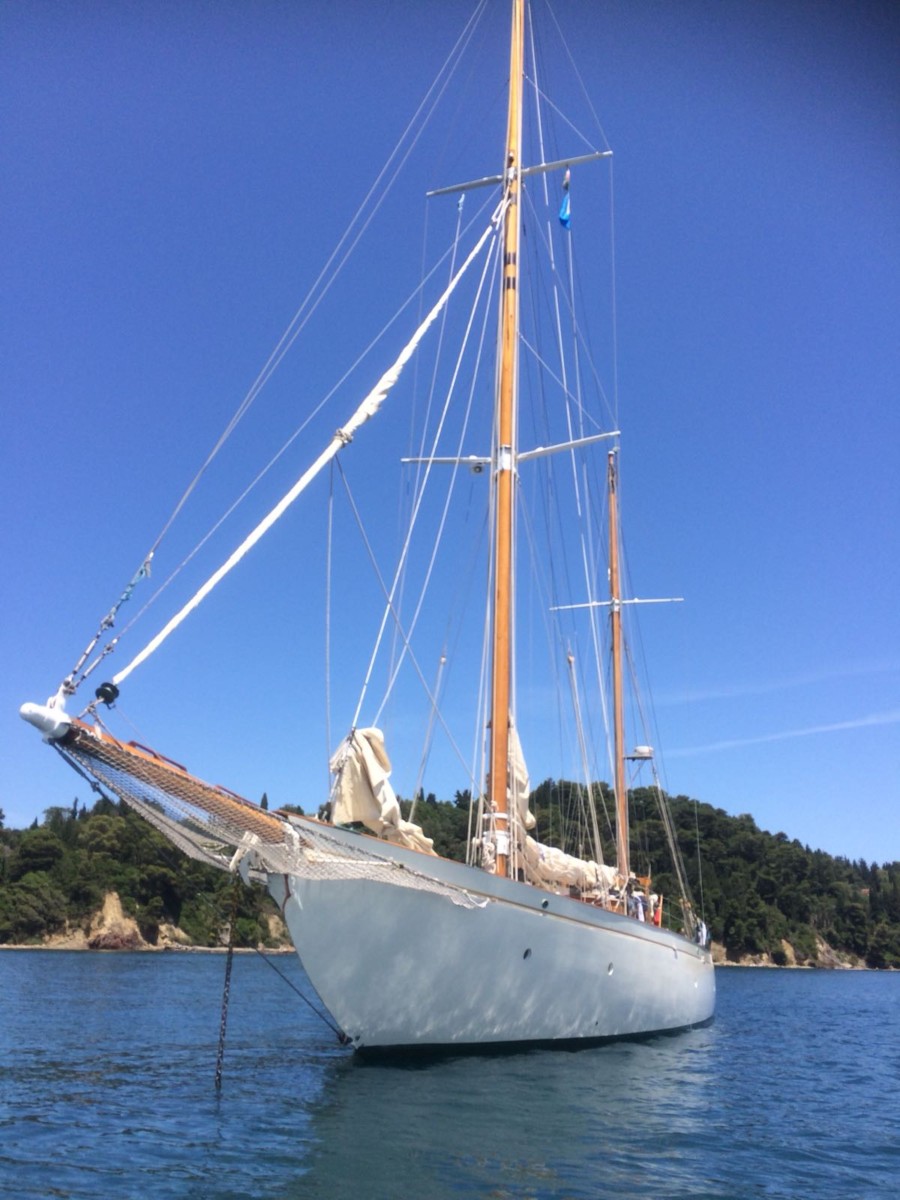 serie transazione cucina un pasto halcyon sailing yacht greca brina ritiro