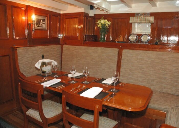 halcyon dining