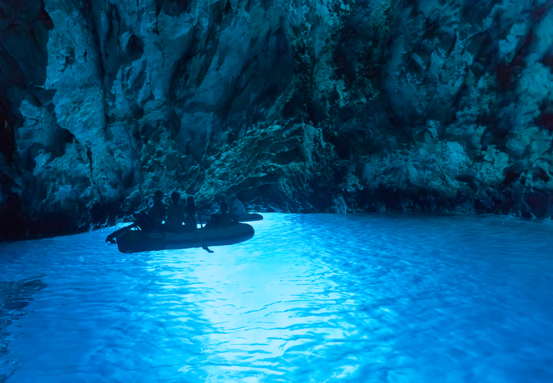 Modra Špilja Blue Cave Bisevo Croatia