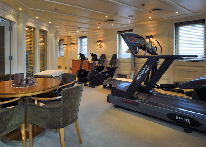 classic motor yacht christina o gym.jpg
