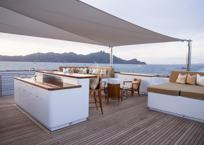 classic motor yacht suri sundeck bar.jpg