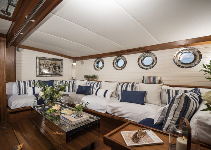 classic sailing yacht alexofloflondon saloon.jpg