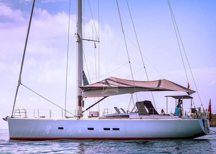 classic sailing yacht ikigai external side.jpg