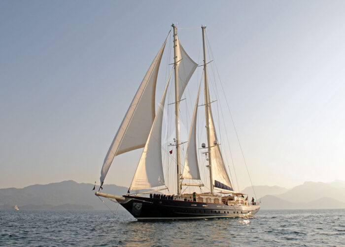 classic sailing yacht ofelia external bow.jpg