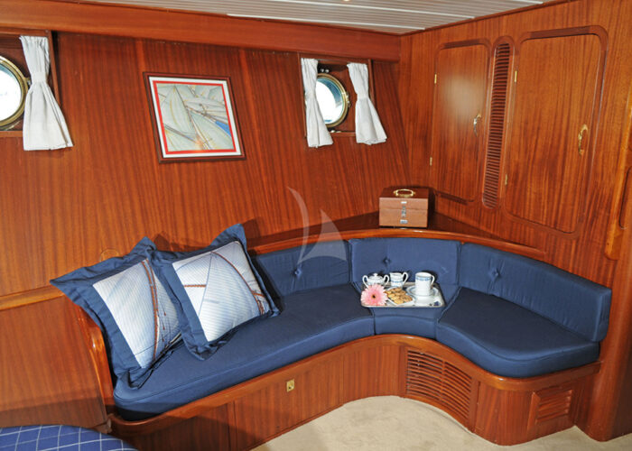 classic sailing yacht ofelia interior seating.jpg