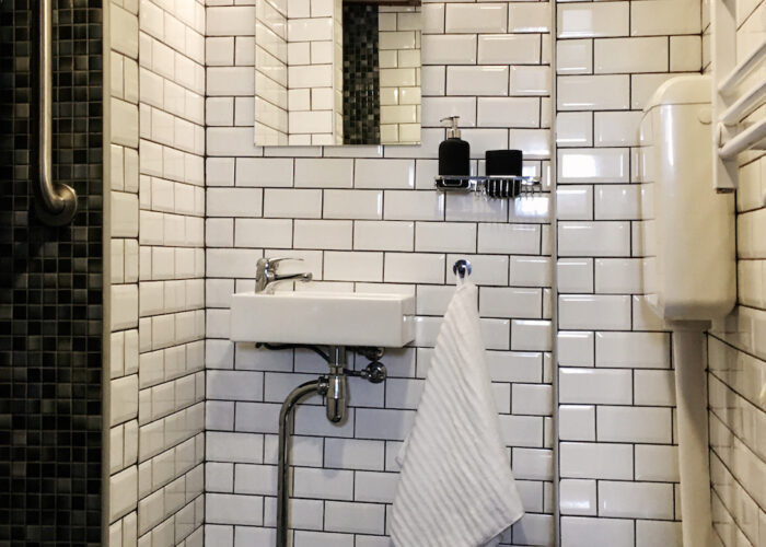 En suite WC and shower