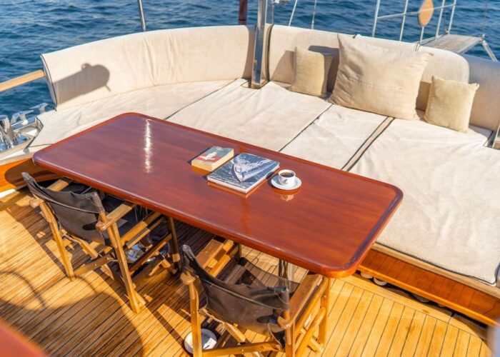 Kavira aft deck 1 view