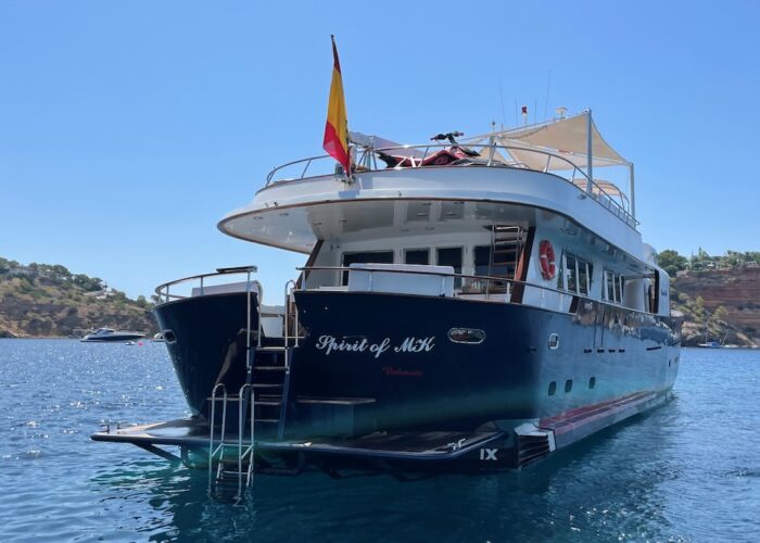 Stern aft starboard