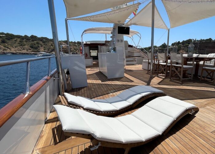 Sunloungers sun deck