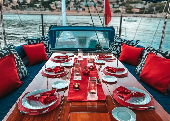dark star of london cockpit table setting