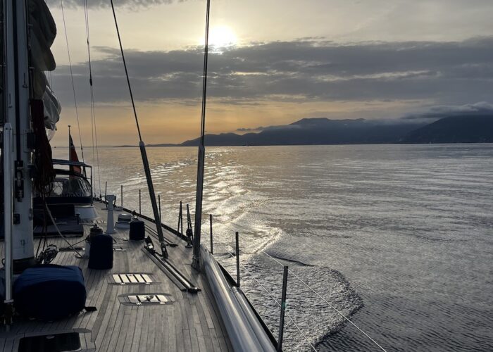 dark star of london evening sailing